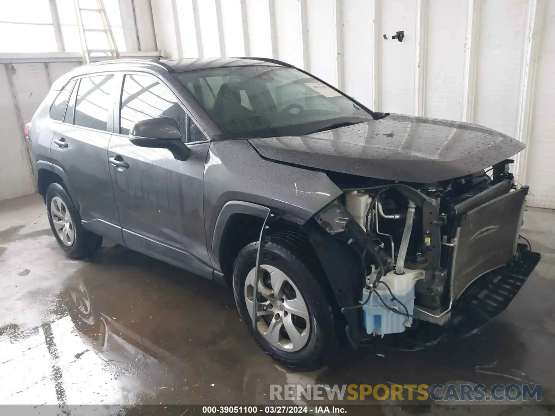 1 Photograph of a damaged car 2T3K1RFV2MC132063 TOYOTA RAV4 2021