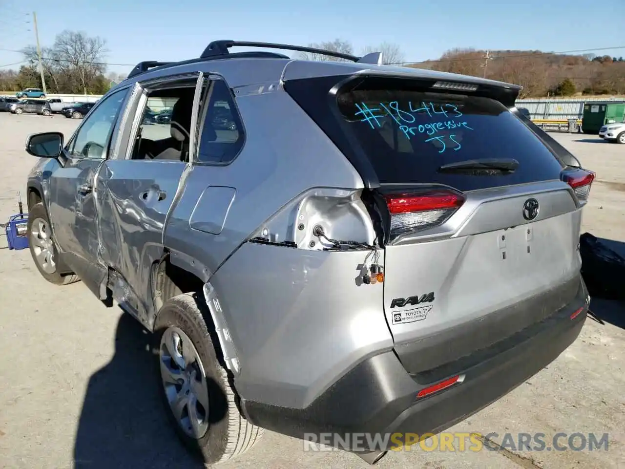 3 Photograph of a damaged car 2T3K1RFV3MC113960 TOYOTA RAV4 2021