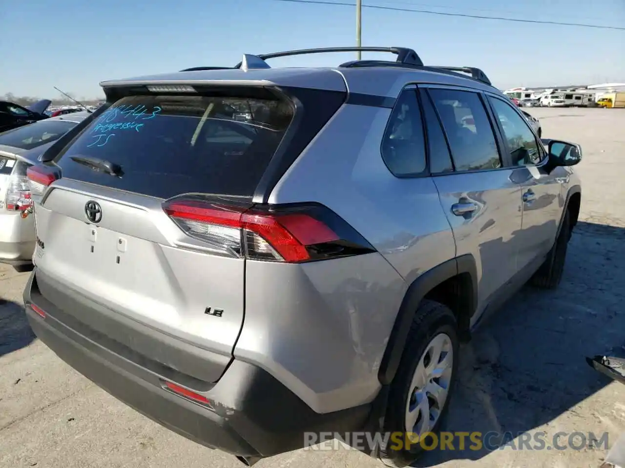 4 Photograph of a damaged car 2T3K1RFV3MC113960 TOYOTA RAV4 2021