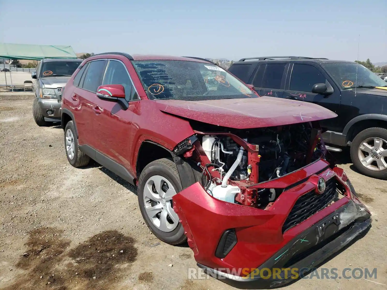 1 Photograph of a damaged car 2T3K1RFV3MW120535 TOYOTA RAV4 2021