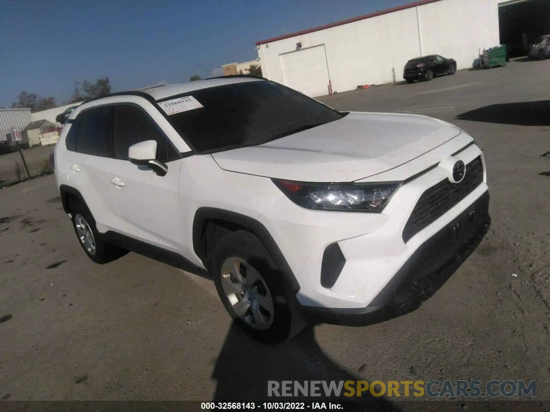 1 Photograph of a damaged car 2T3K1RFV4MC092116 TOYOTA RAV4 2021