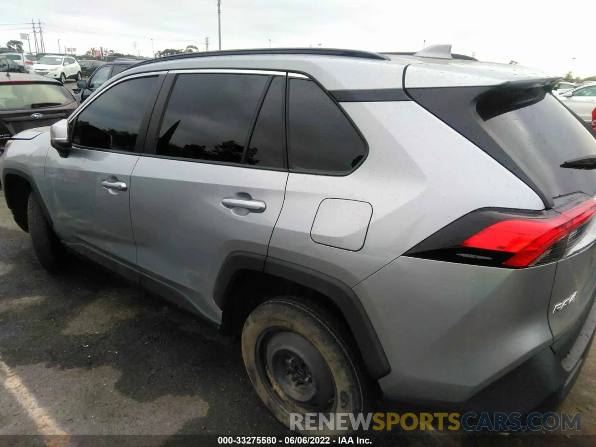 3 Фотография поврежденного автомобиля 2T3K1RFV5MC096644 TOYOTA RAV4 2021