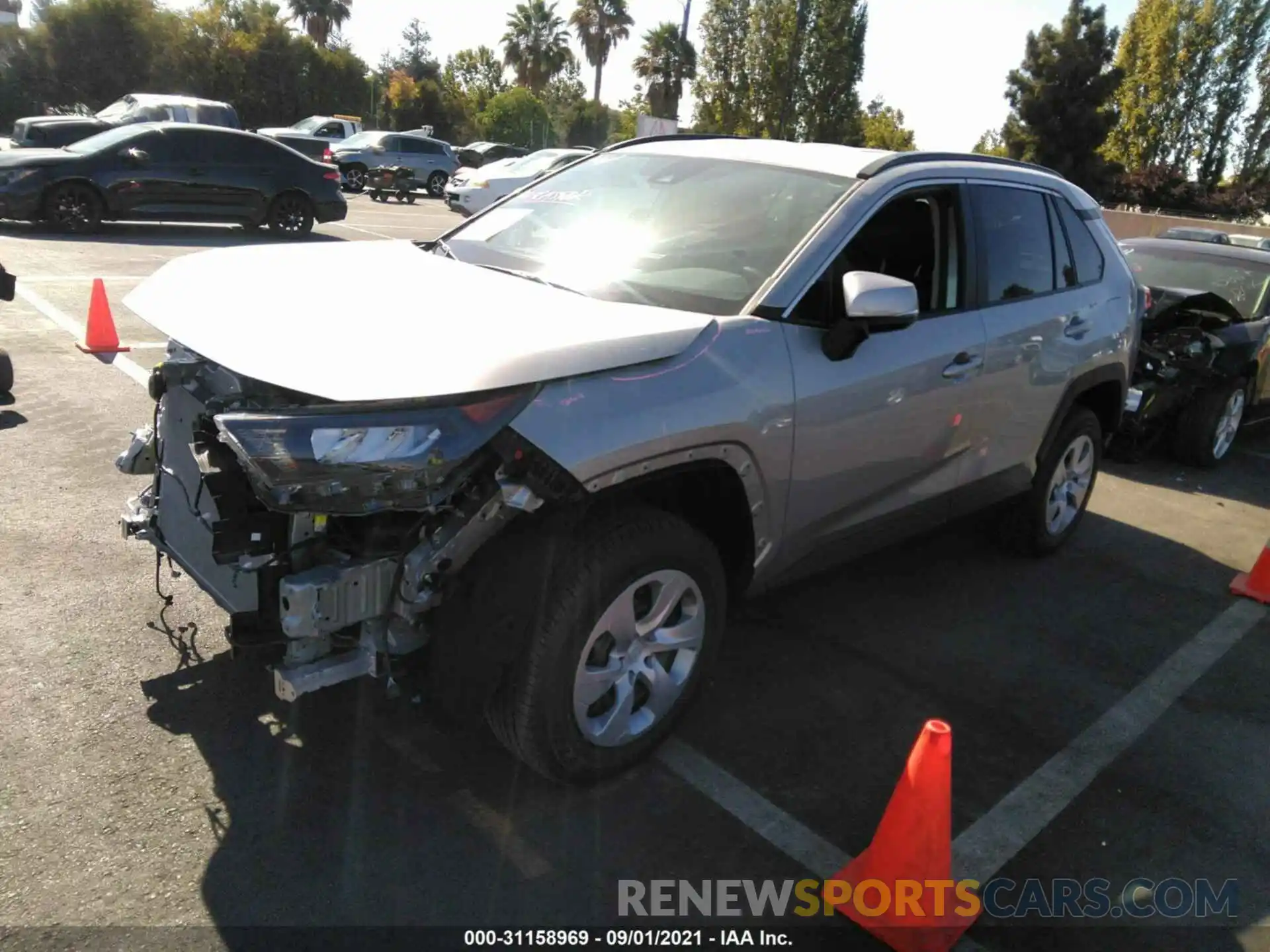 2 Фотография поврежденного автомобиля 2T3K1RFV6MC145902 TOYOTA RAV4 2021