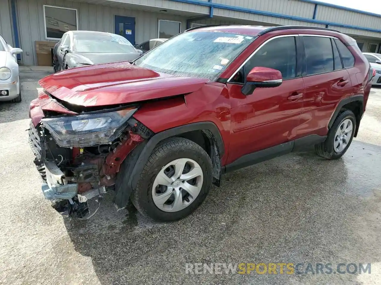 1 Photograph of a damaged car 2T3K1RFV6MW148622 TOYOTA RAV4 2021