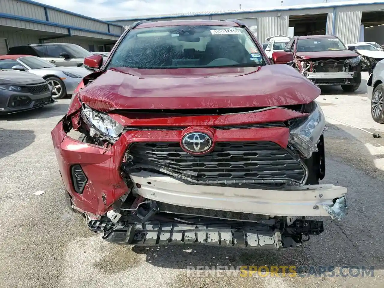 5 Photograph of a damaged car 2T3K1RFV6MW148622 TOYOTA RAV4 2021