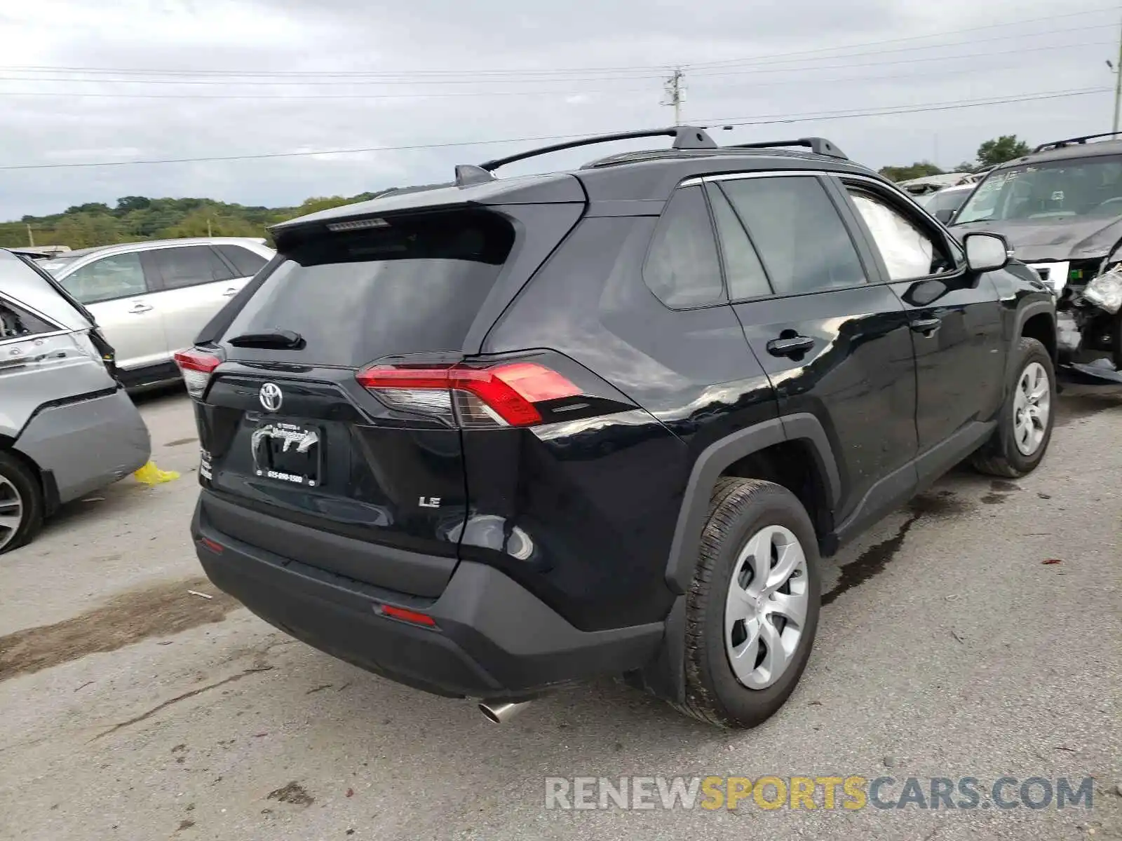 4 Photograph of a damaged car 2T3K1RFV7MC156939 TOYOTA RAV4 2021