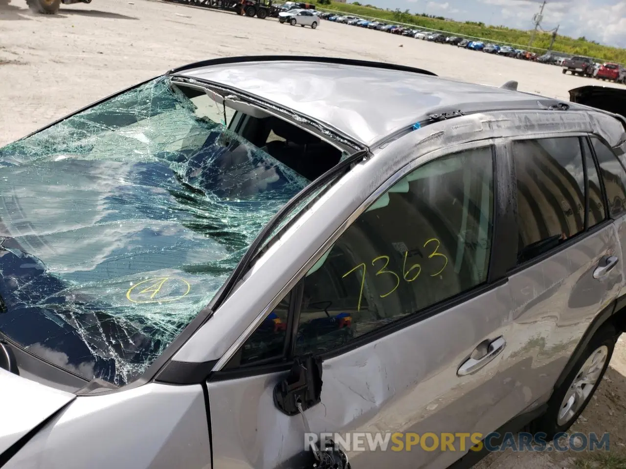 9 Photograph of a damaged car 2T3K1RFV7MC157461 TOYOTA RAV4 2021