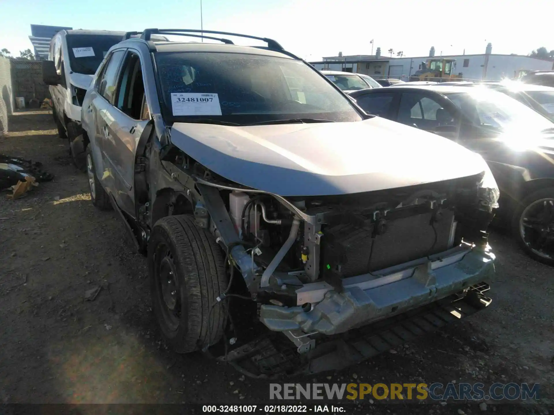 1 Photograph of a damaged car 2T3K1RFV8MC093480 TOYOTA RAV4 2021