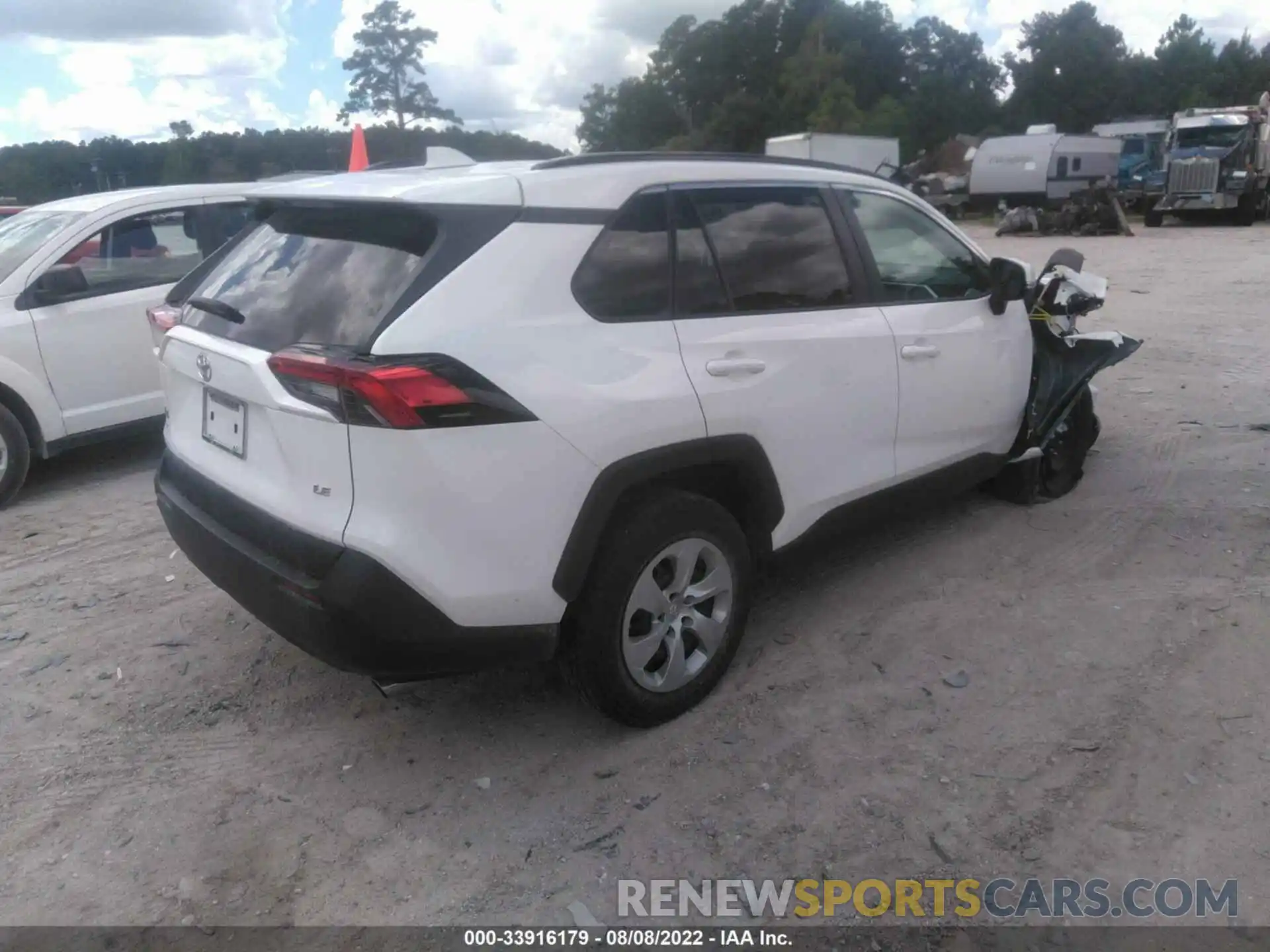 4 Photograph of a damaged car 2T3K1RFVXMC092654 TOYOTA RAV4 2021