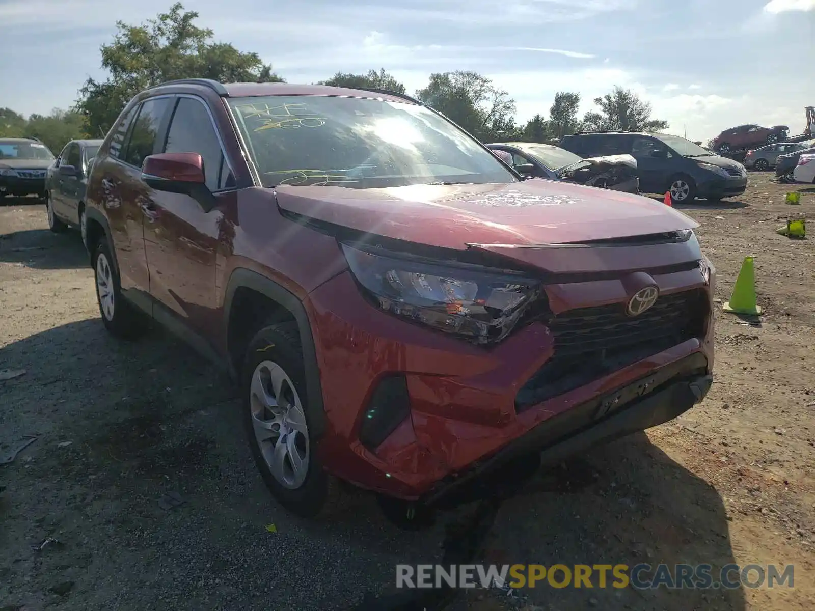 1 Photograph of a damaged car 2T3K1RFVXMW142824 TOYOTA RAV4 2021