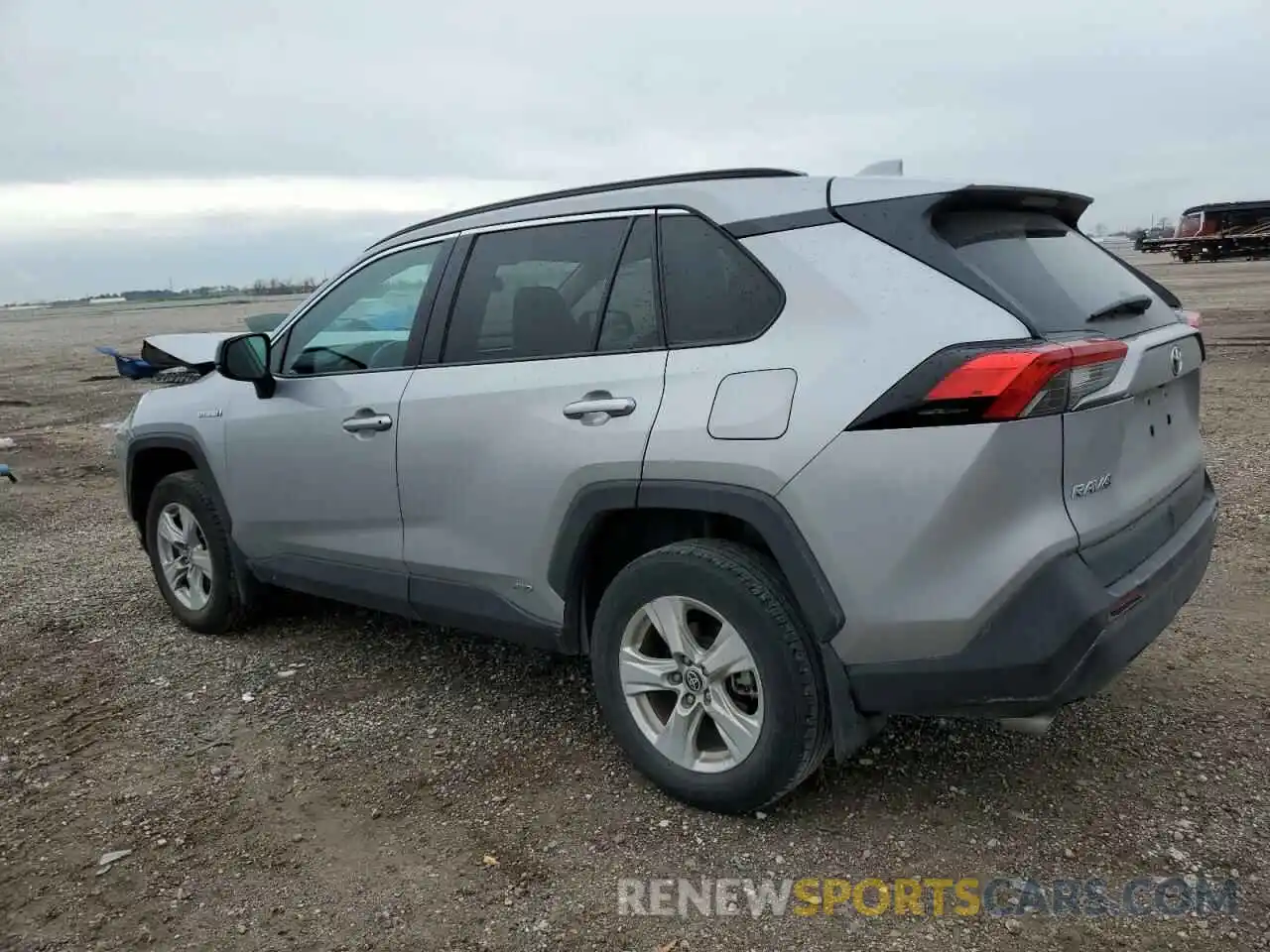 2 Photograph of a damaged car 2T3L6RFV0MW011391 TOYOTA RAV4 2021