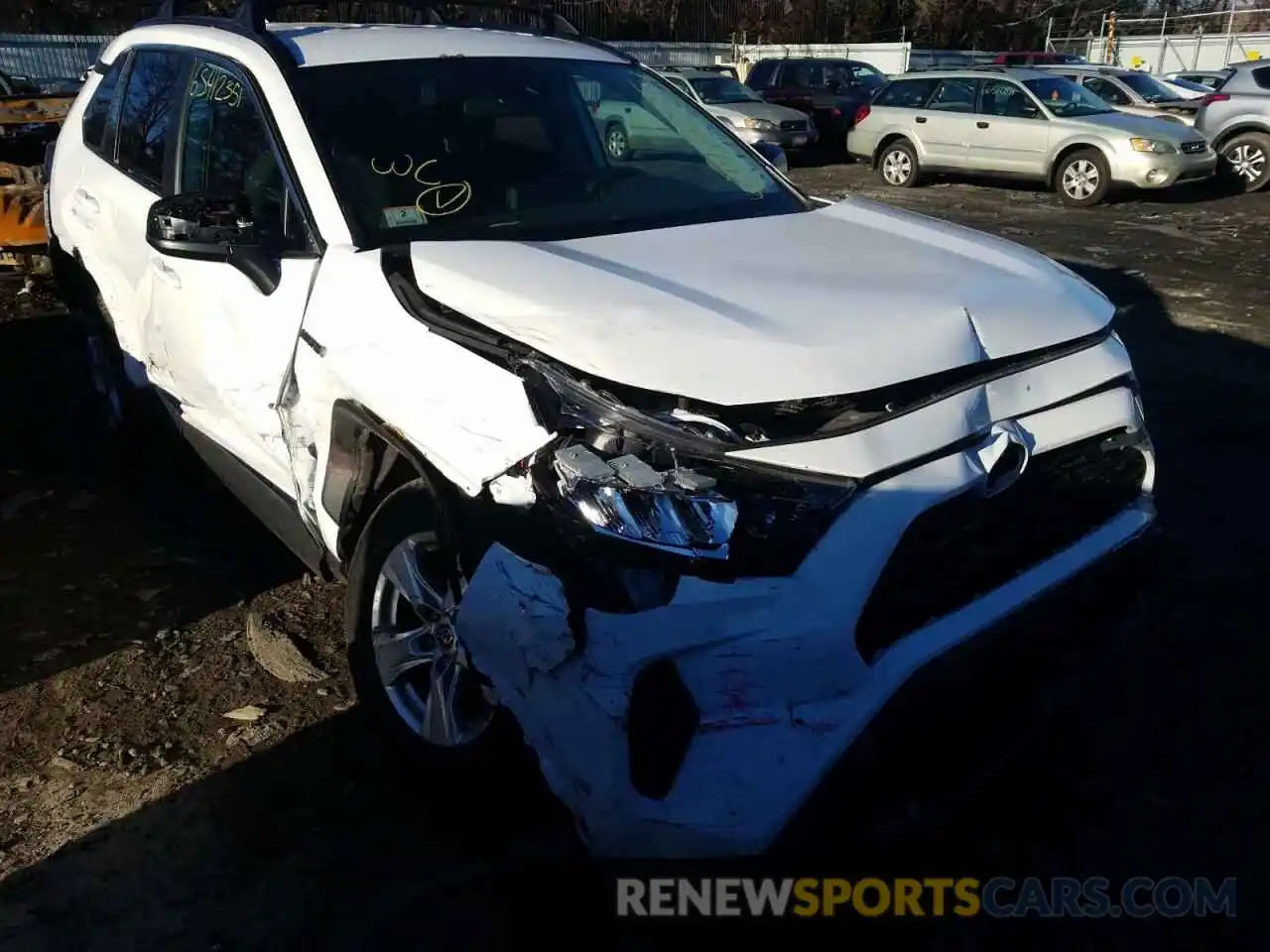 1 Photograph of a damaged car 2T3L6RFV0MW018163 TOYOTA RAV4 2021