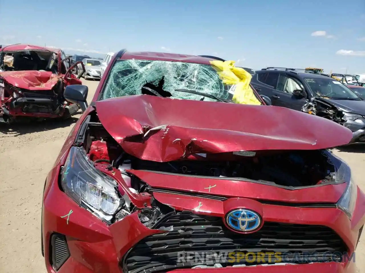 9 Photograph of a damaged car 2T3L6RFV4MW006288 TOYOTA RAV4 2021