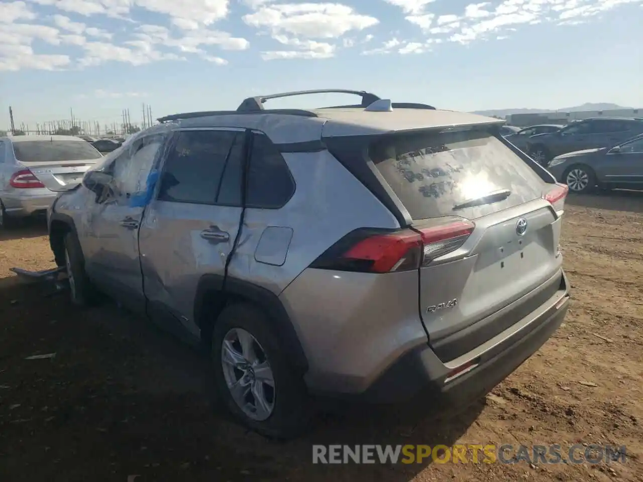 3 Photograph of a damaged car 2T3L6RFV4MW009630 TOYOTA RAV4 2021