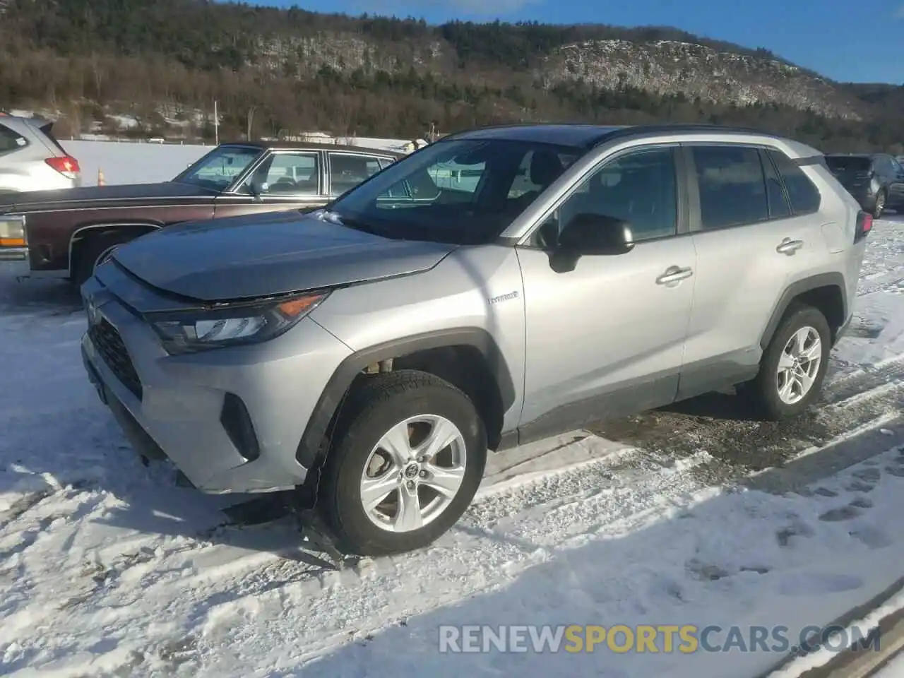 2 Photograph of a damaged car 2T3L6RFV7MW009587 TOYOTA RAV4 2021