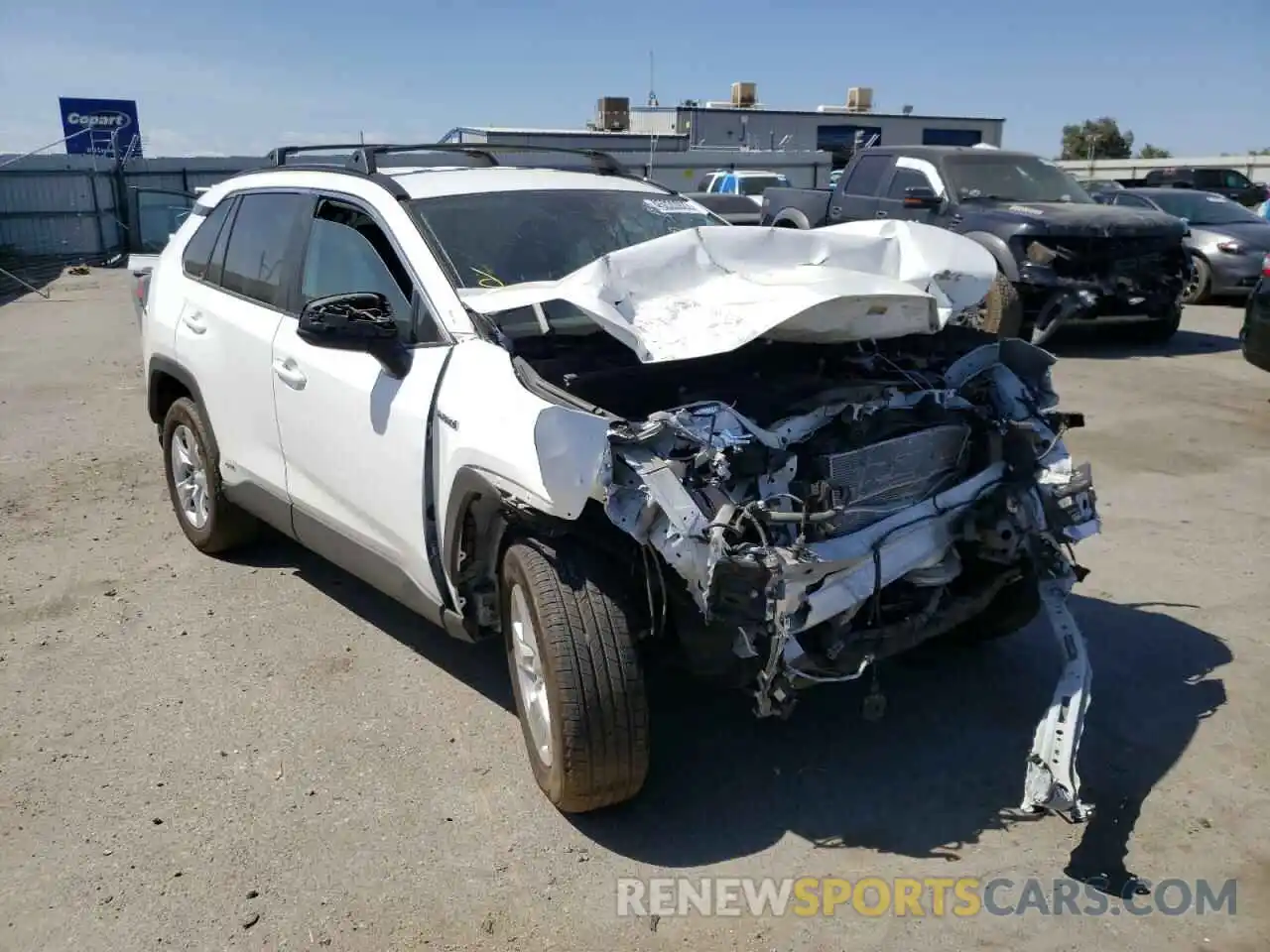 1 Photograph of a damaged car 2T3L6RFV8MW005595 TOYOTA RAV4 2021