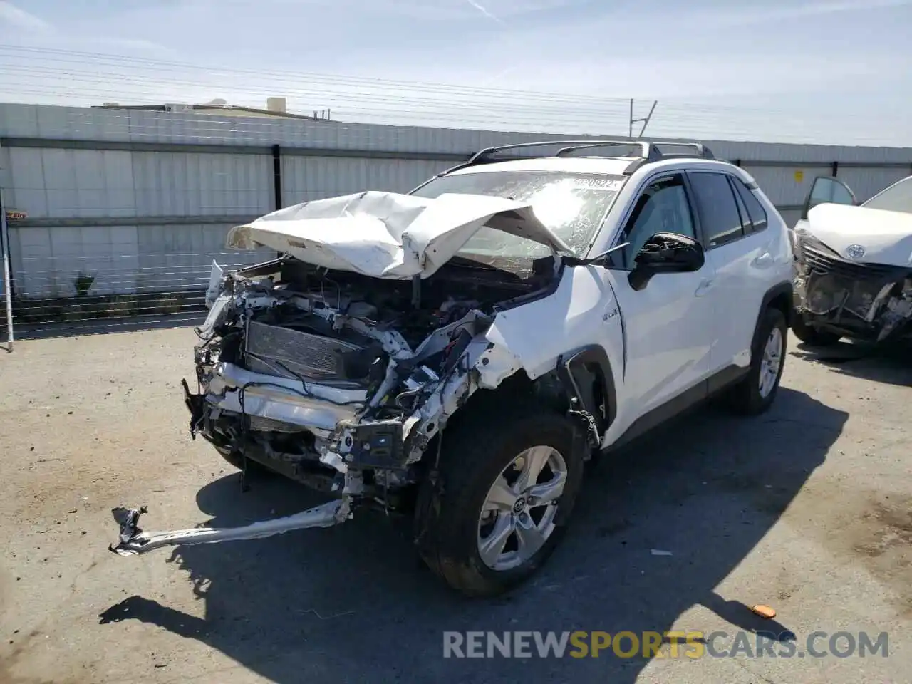 2 Photograph of a damaged car 2T3L6RFV8MW005595 TOYOTA RAV4 2021