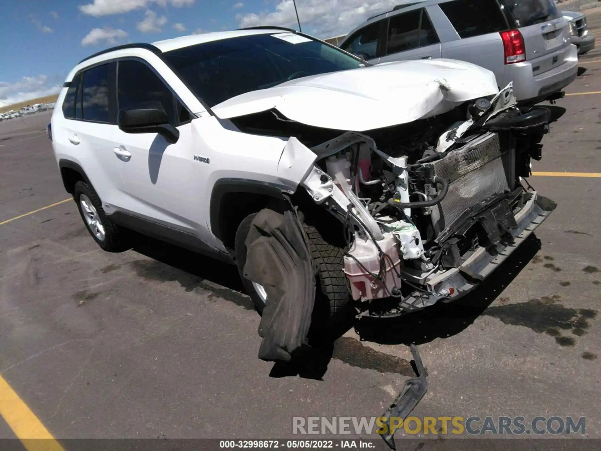 1 Photograph of a damaged car 2T3L6RFV8MW017858 TOYOTA RAV4 2021