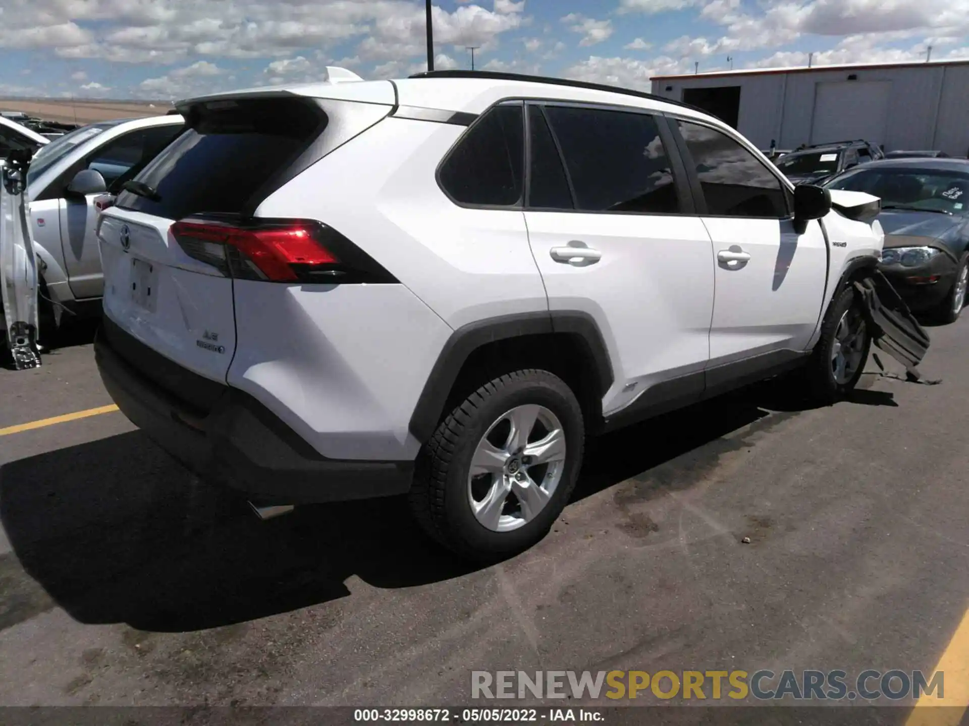 4 Photograph of a damaged car 2T3L6RFV8MW017858 TOYOTA RAV4 2021