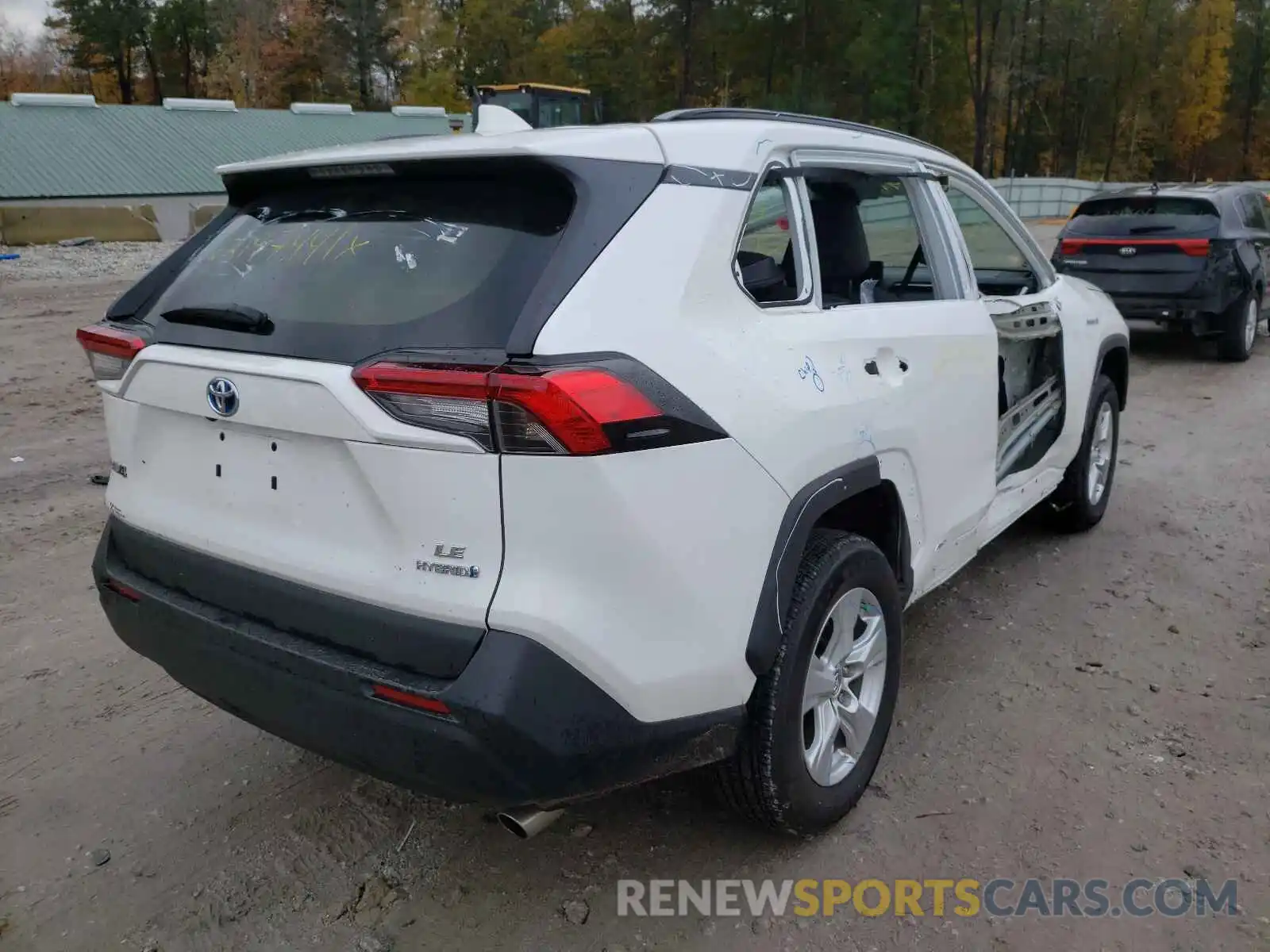 4 Photograph of a damaged car 2T3L6RFV9MW006254 TOYOTA RAV4 2021