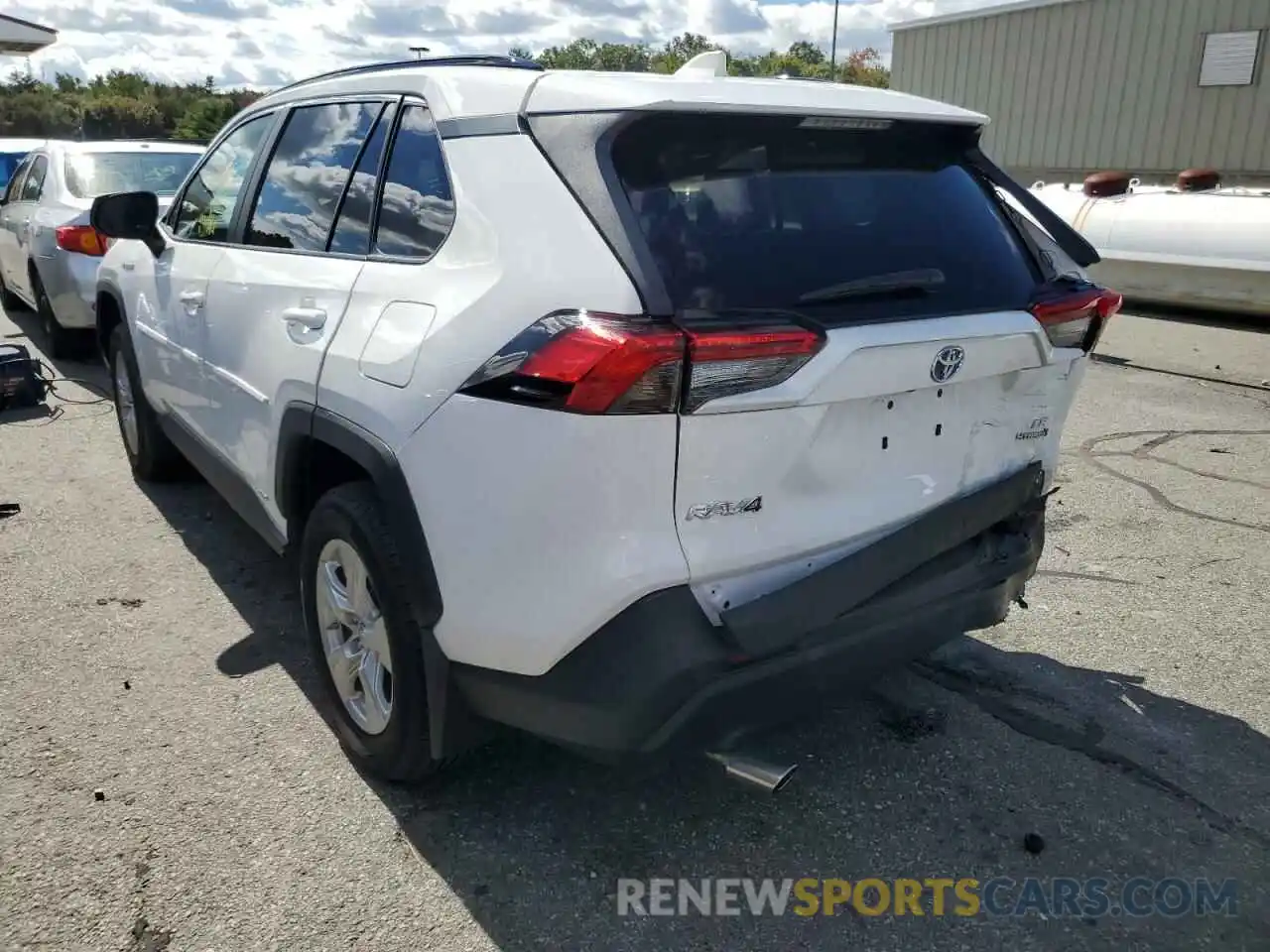 3 Photograph of a damaged car 2T3L6RFVXMW004917 TOYOTA RAV4 2021