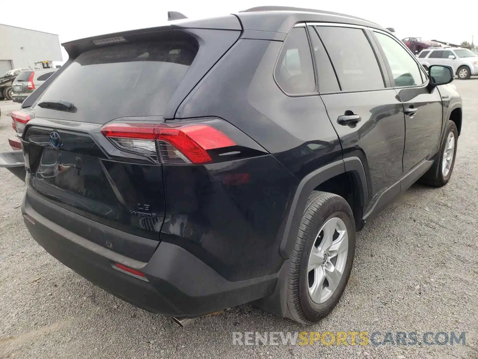 4 Photograph of a damaged car 2T3LWRFV2MW112660 TOYOTA RAV4 2021