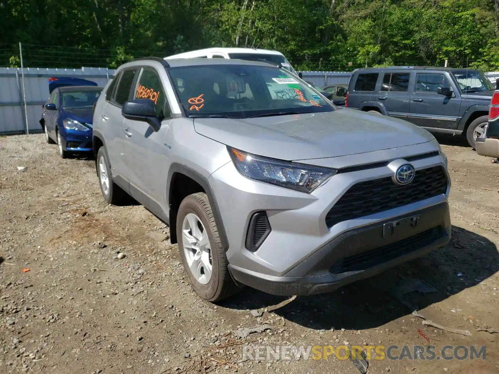 1 Photograph of a damaged car 2T3LWRFV7MW113156 TOYOTA RAV4 2021