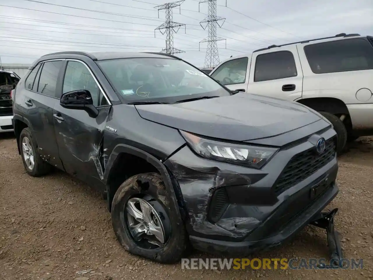 1 Photograph of a damaged car 2T3LWRFV9MW116396 TOYOTA RAV4 2021