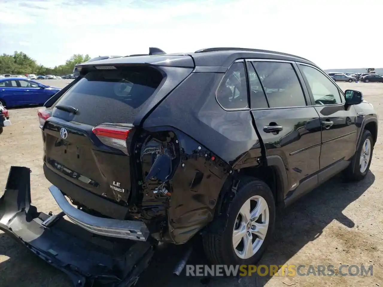 4 Photograph of a damaged car 2T3M6RFV2MW017312 TOYOTA RAV4 2021