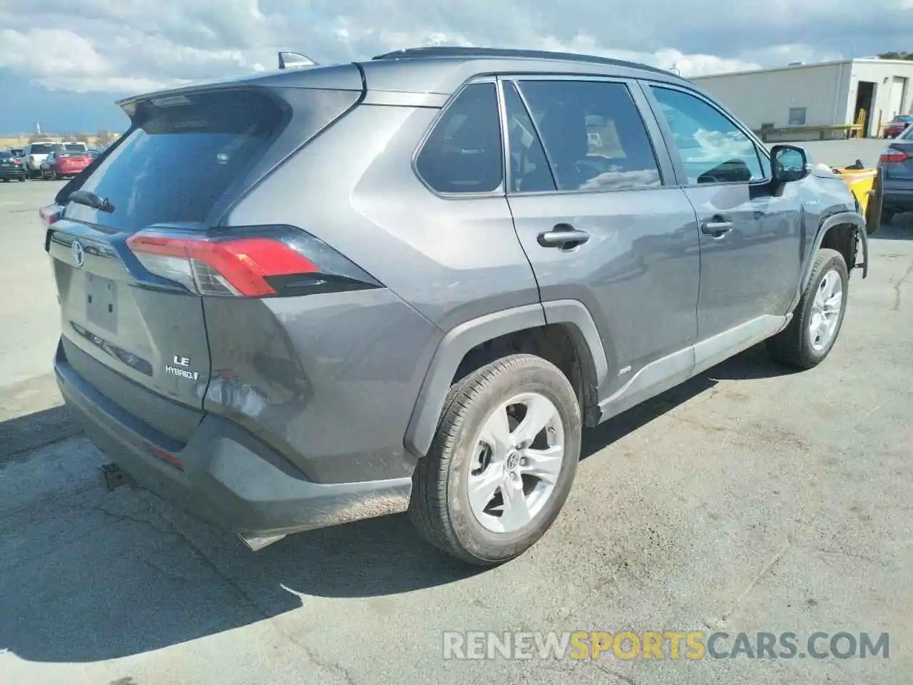 4 Photograph of a damaged car 2T3M6RFV6MW016616 TOYOTA RAV4 2021