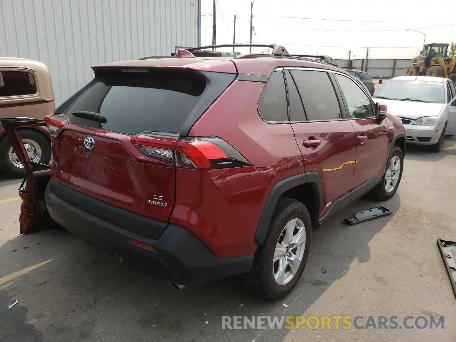 4 Photograph of a damaged car 2T3M6RFV8MW016195 TOYOTA RAV4 2021