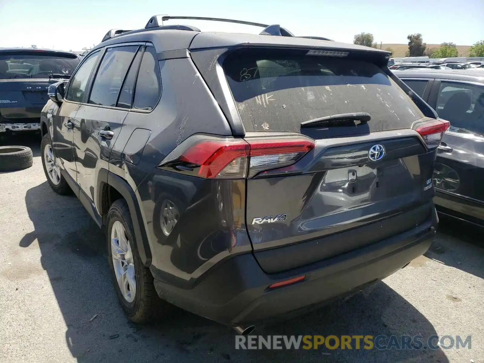 3 Photograph of a damaged car 2T3M6RFVXMW019275 TOYOTA RAV4 2021