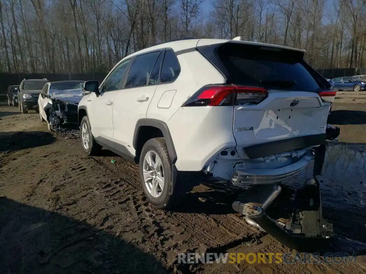 3 Photograph of a damaged car 2T3MWRFV4MW121106 TOYOTA RAV4 2021