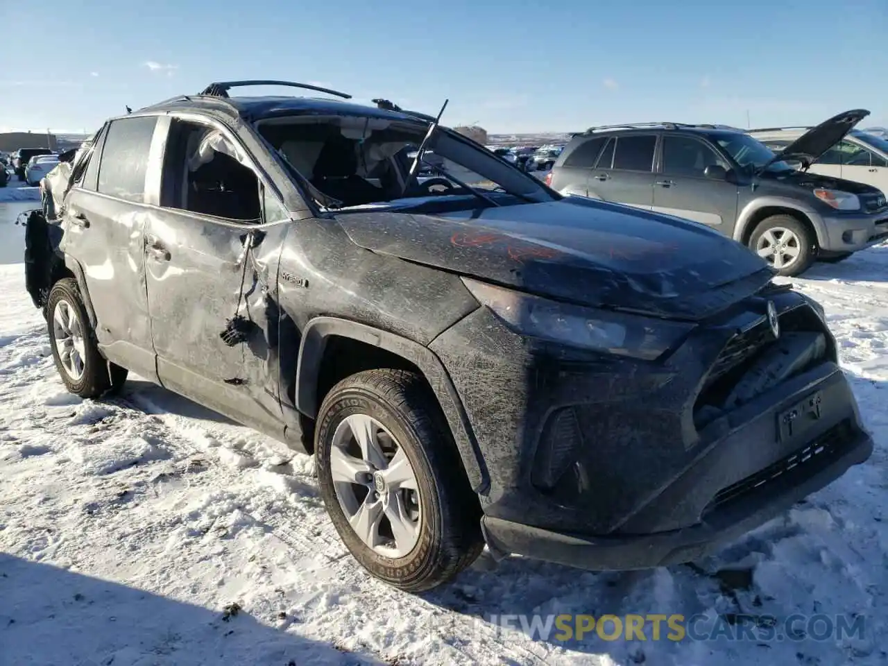 1 Photograph of a damaged car 2T3MWRFV6MW127554 TOYOTA RAV4 2021