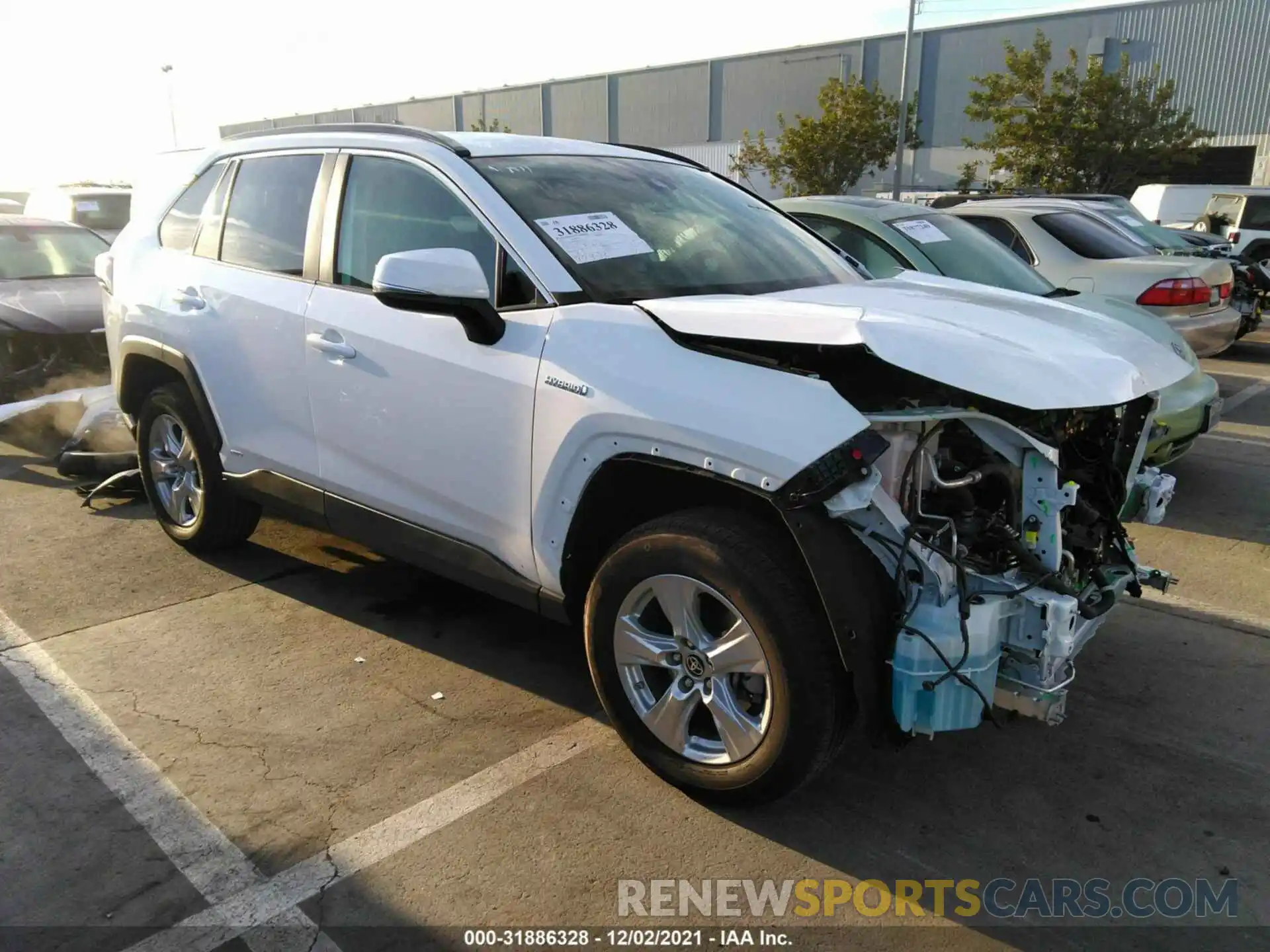 1 Photograph of a damaged car 2T3MWRFV8MW114434 TOYOTA RAV4 2021