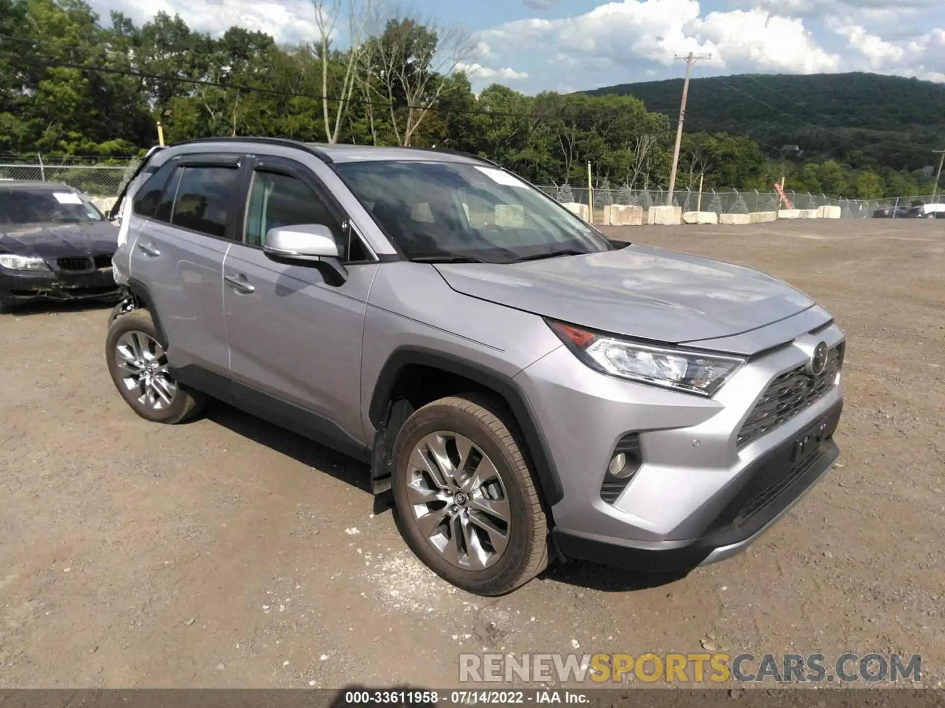 1 Photograph of a damaged car 2T3N1RFV1MW144149 TOYOTA RAV4 2021