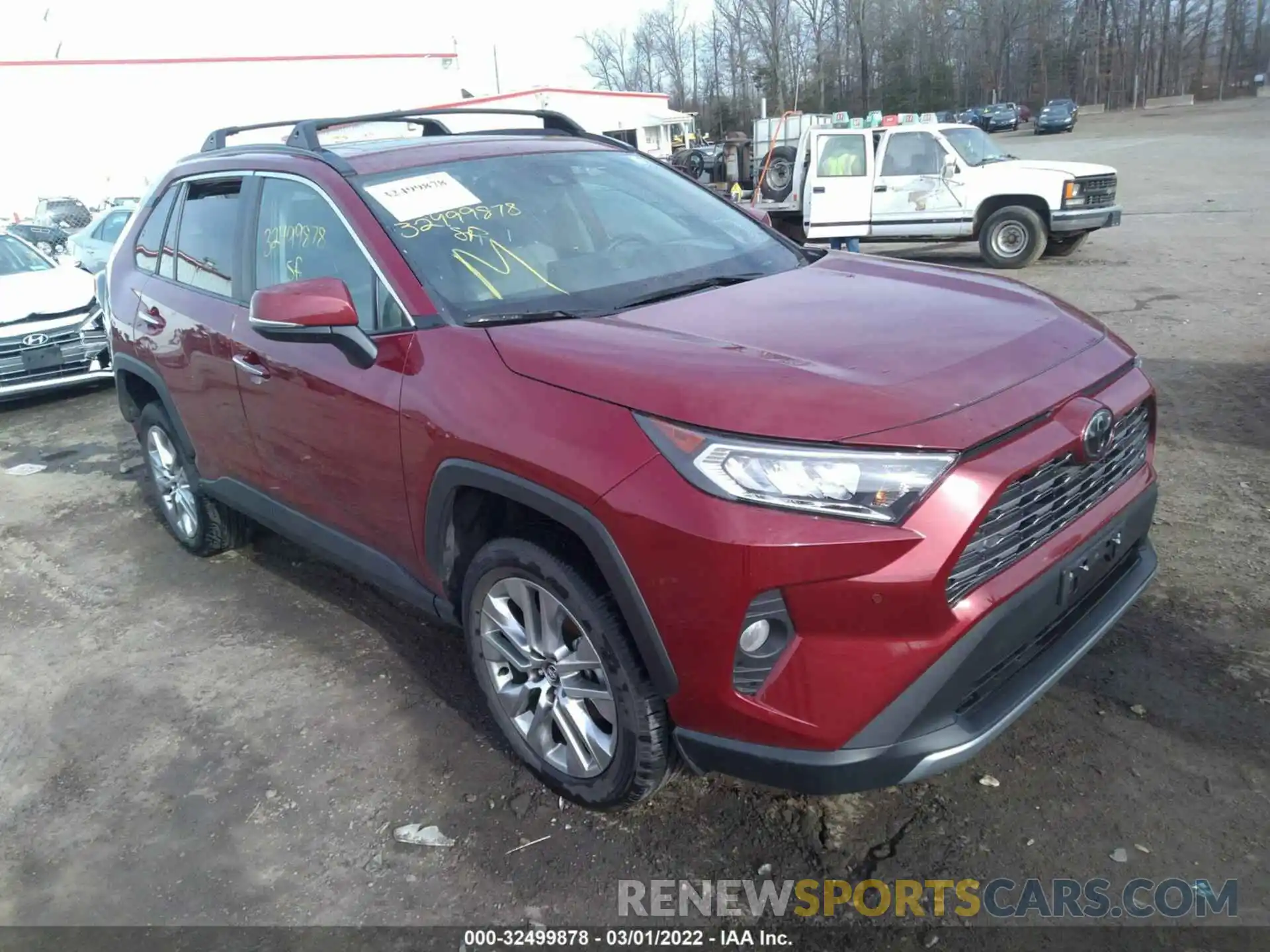 1 Photograph of a damaged car 2T3N1RFV3MC137365 TOYOTA RAV4 2021