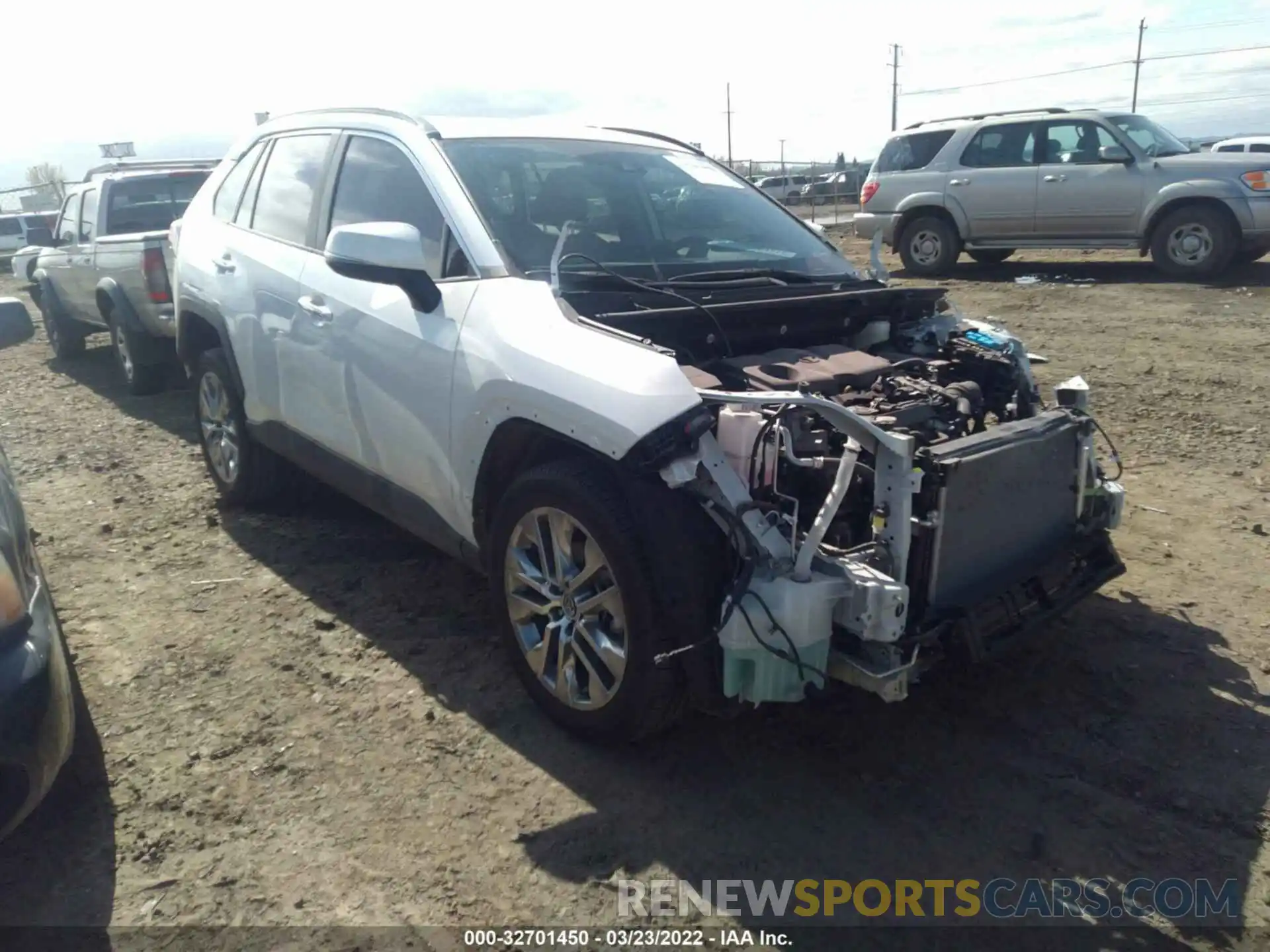 1 Photograph of a damaged car 2T3N1RFV4MW160541 TOYOTA RAV4 2021