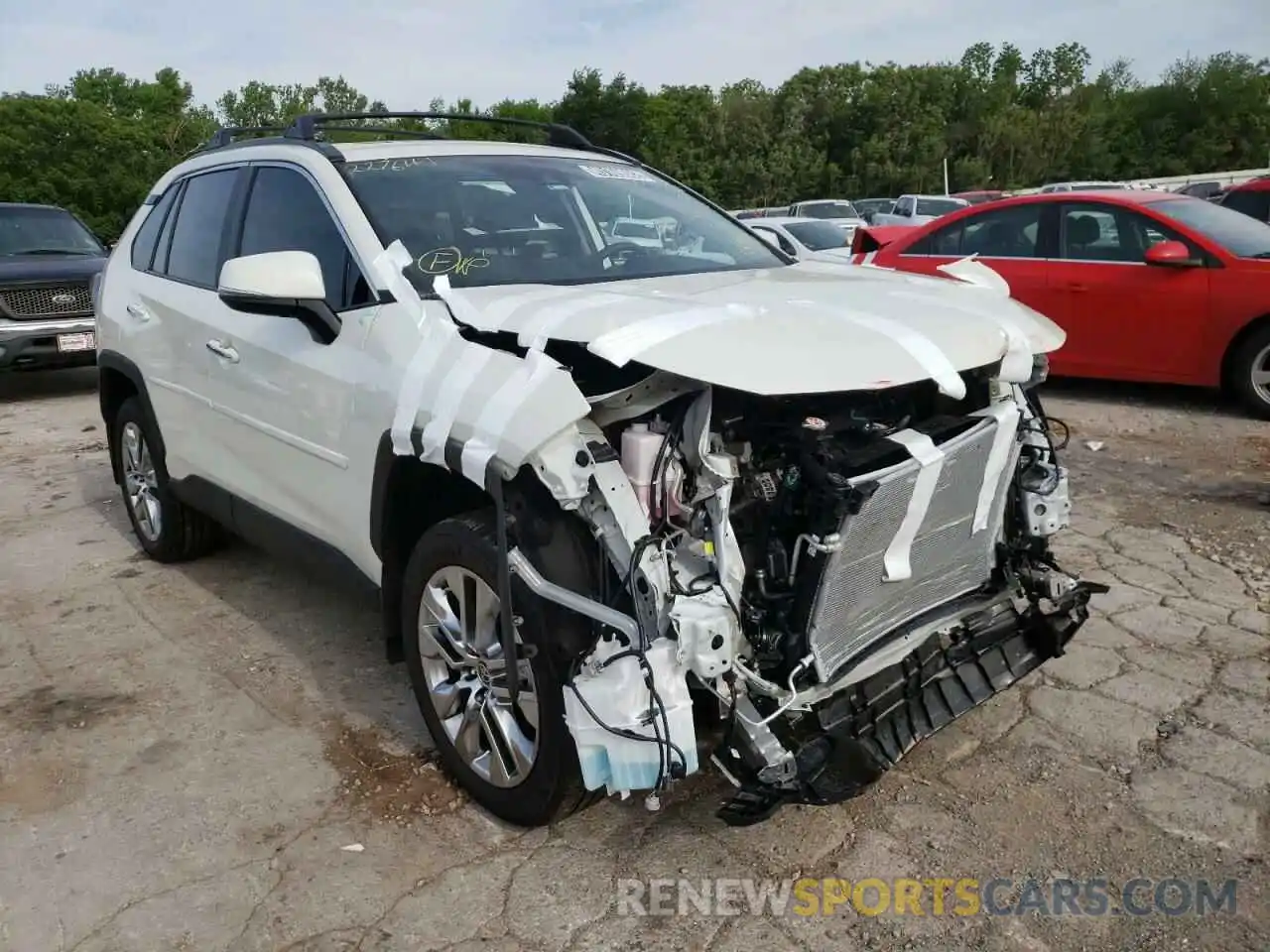 1 Photograph of a damaged car 2T3N1RFV4MW227641 TOYOTA RAV4 2021