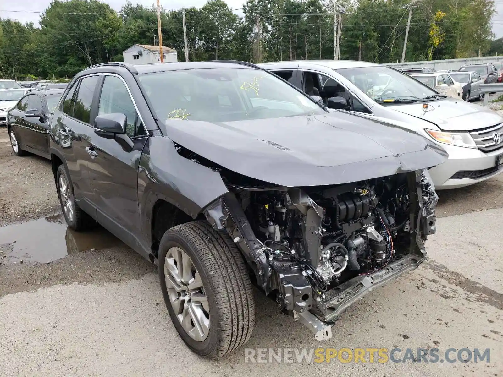 1 Photograph of a damaged car 2T3N1RFV5MC229173 TOYOTA RAV4 2021