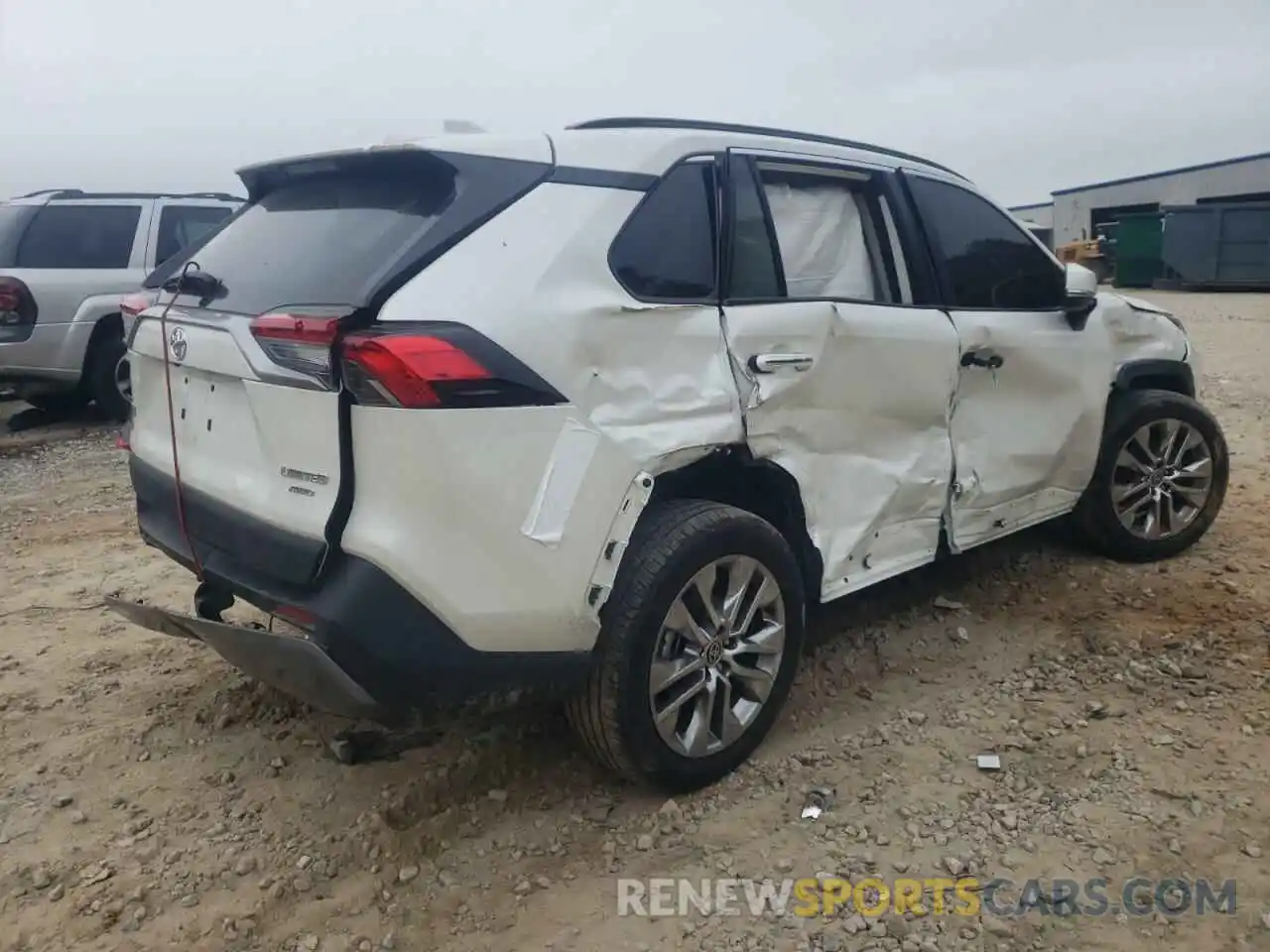 4 Photograph of a damaged car 2T3N1RFV6MW186834 TOYOTA RAV4 2021