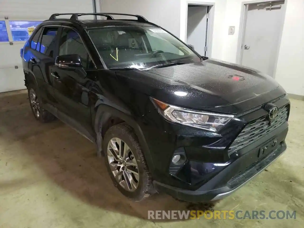 1 Photograph of a damaged car 2T3N1RFV8MW228467 TOYOTA RAV4 2021