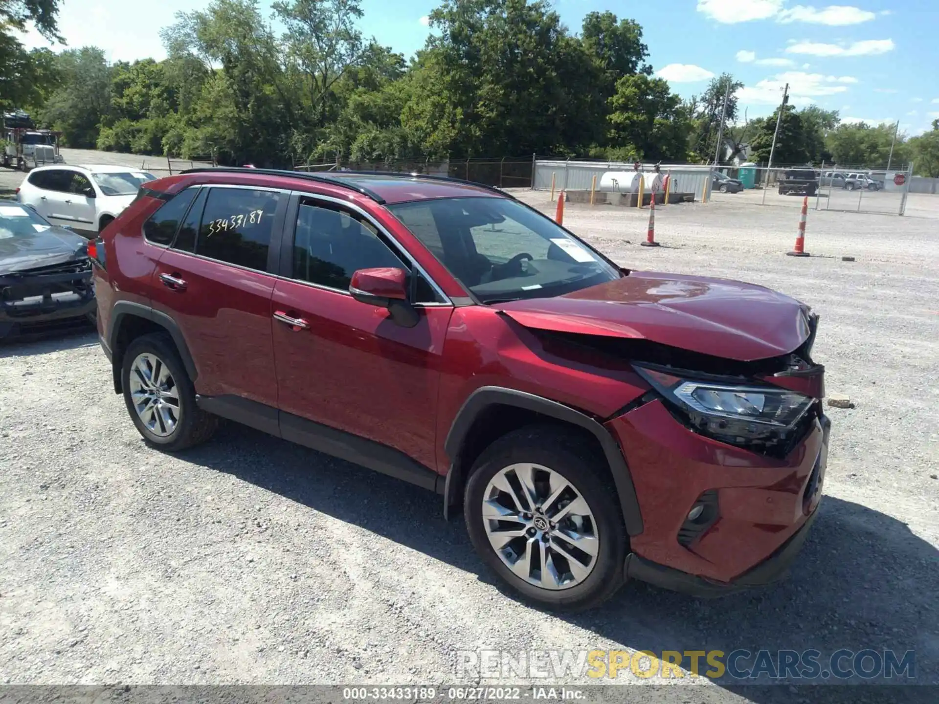 1 Photograph of a damaged car 2T3N1RFV9MW191431 TOYOTA RAV4 2021