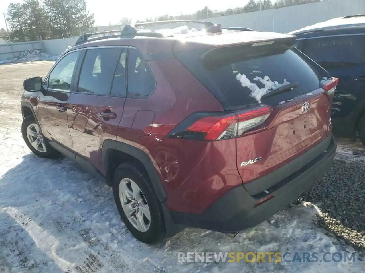 3 Photograph of a damaged car 2T3P1RFV0MC141981 TOYOTA RAV4 2021