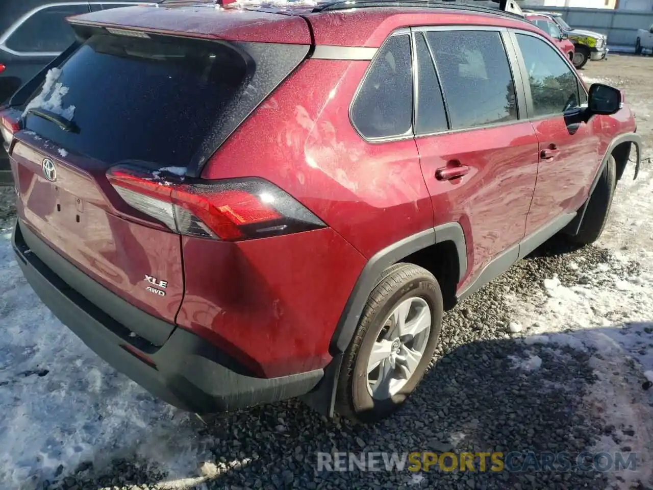 4 Photograph of a damaged car 2T3P1RFV0MC141981 TOYOTA RAV4 2021