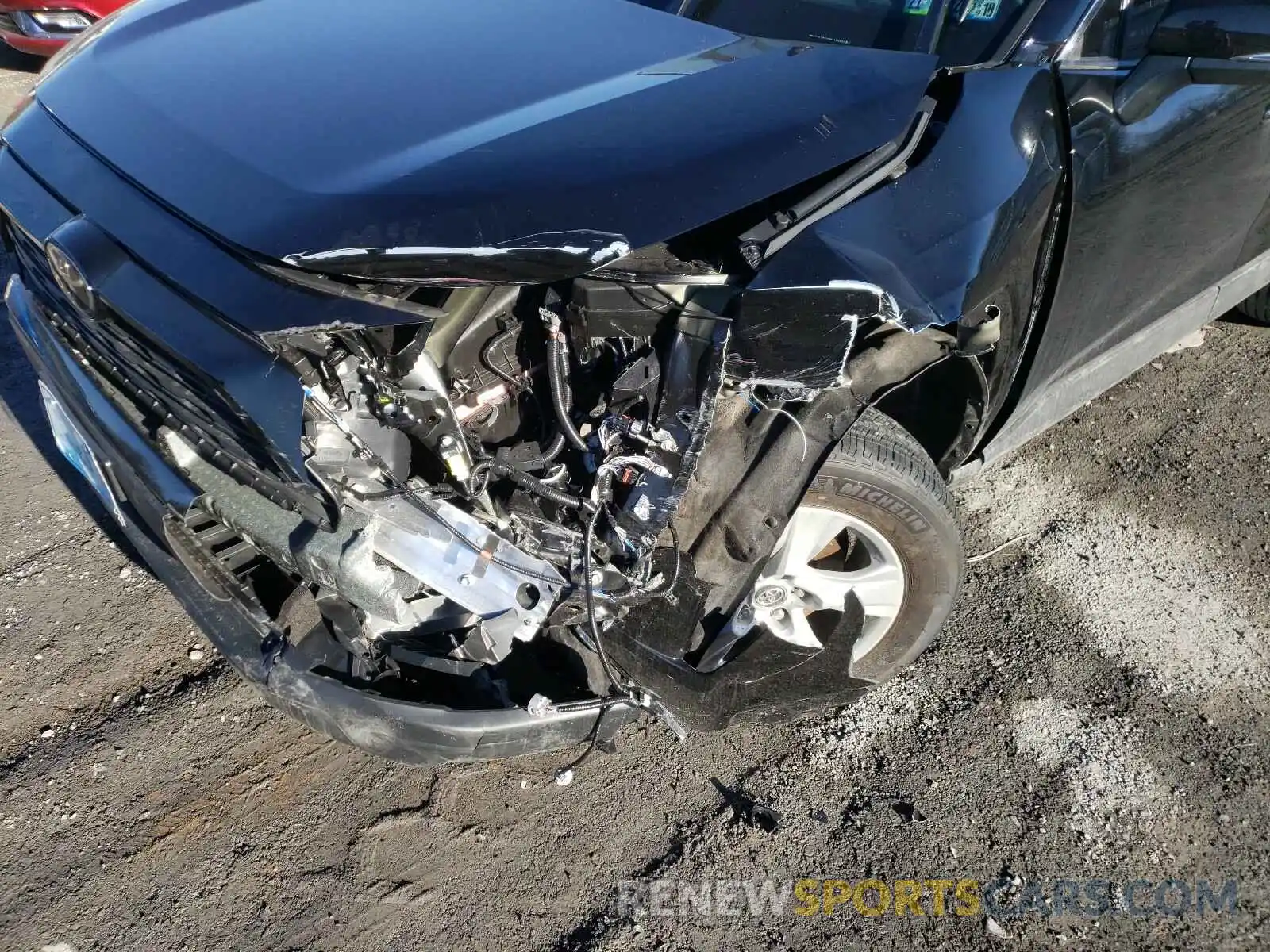 9 Photograph of a damaged car 2T3P1RFV0MC150602 TOYOTA RAV4 2021