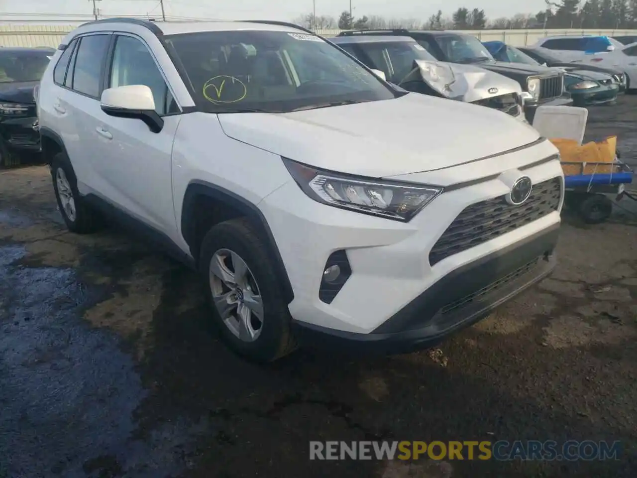 1 Фотография поврежденного автомобиля 2T3P1RFV0MC156920 TOYOTA RAV4 2021