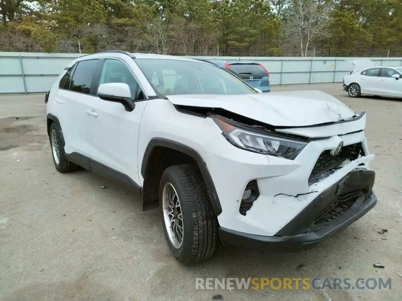 1 Photograph of a damaged car 2T3P1RFV0MC159011 TOYOTA RAV4 2021