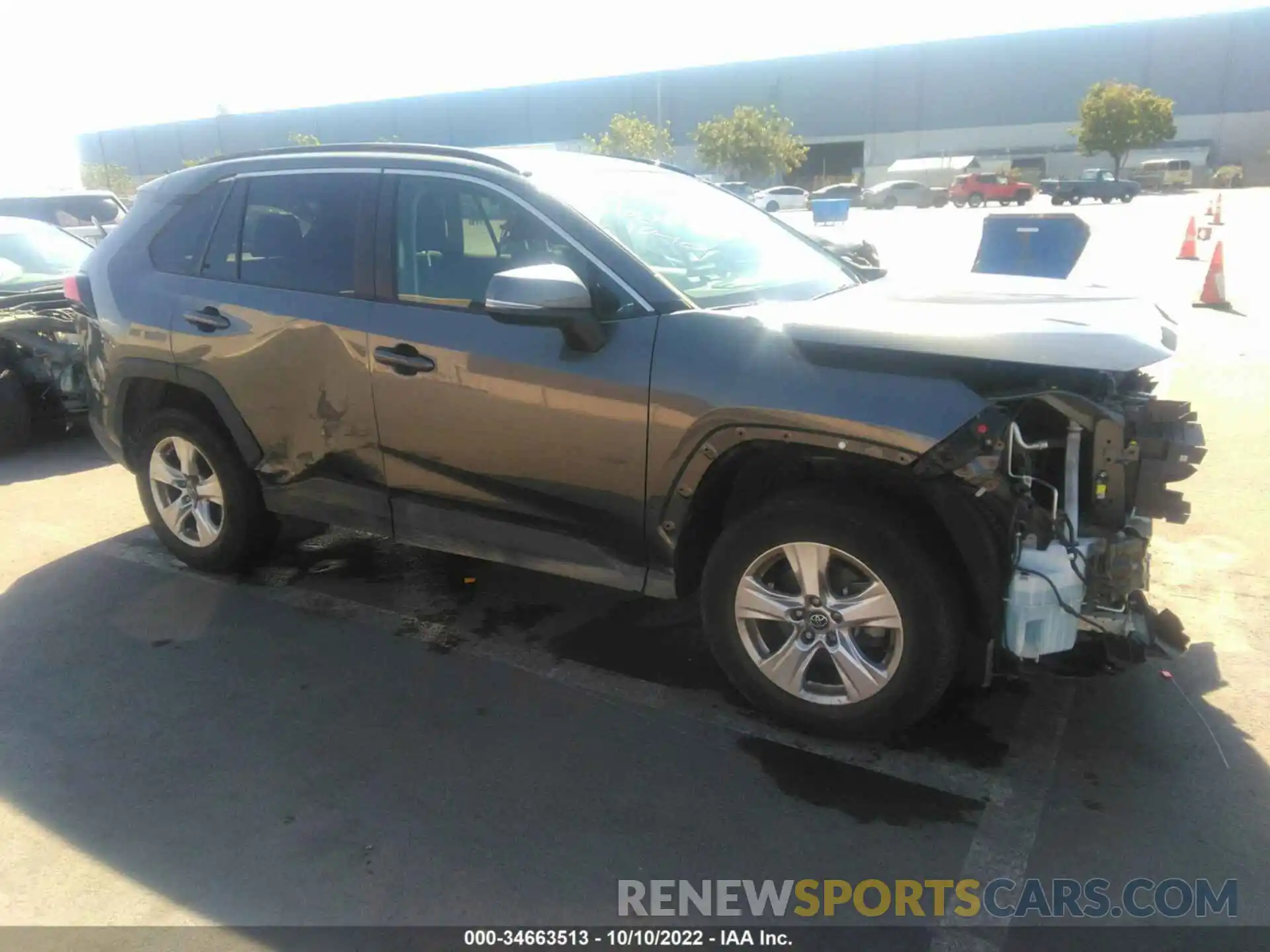 1 Photograph of a damaged car 2T3P1RFV0MC164340 TOYOTA RAV4 2021