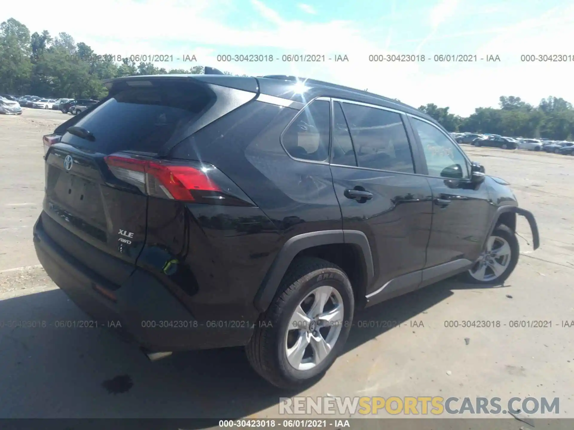 4 Photograph of a damaged car 2T3P1RFV0MC165746 TOYOTA RAV4 2021